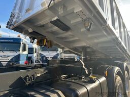 MERCEDES-BENZ 3345 6x6 Meiller DSK AHK