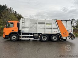 Volvo *RHD* FM-370 6x2R Kehrichtwagen