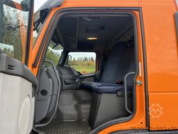 Volvo *RHD* FM-370 6x2R Kehrichtwagen