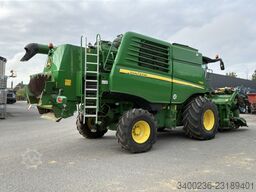 John Deere T560i