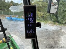 John Deere T560i