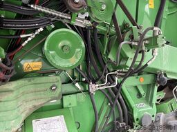 John Deere T560i