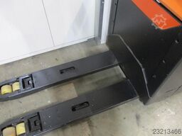 TOYOTA LPE200