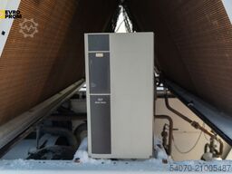 Used Aircooled chiller CARRIER 30RQ0522 0157 PEE 465 kW/560 kW