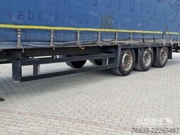 Schmitz Cargobull Curtainsider Mega
