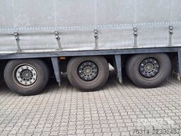 Schmitz Cargobull Curtainsider Mega Getränke