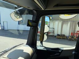 MERCEDES-BENZ 2540 LL 6x2/4 Kühlkoffer 8.2m LBW 2,5t  Carrier