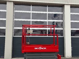 SkyJack SJ3219 - 7,80m Elektro Scherenarbeitsbühne