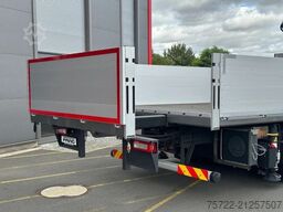 Volvo FH 500 8x4 Pritsche mit Fassi F905R.2.7 + JIB