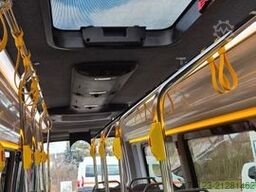 MERCEDES-BENZ Sprinter 517 Heckniederflur Vorlauffahrzeug