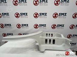 Mercedes Opstapbak links Mercedes Actros MP2/MP3