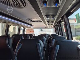 IVECO 2x Daily 70 Lagerfahrzeug Ferqui Sunrise 2,5 m B