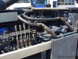 MAN TGA 33.430 waf hooklift,VOOR5.50 METER CONTAINE...