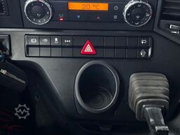 MERCEDES-BENZ Antos 1833L 1.Stock Finkl Viehwagen Klima 34m³