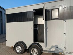 BÖCKMANN 2 Pferdeanhänger Alukoffer/Sattelkammer.