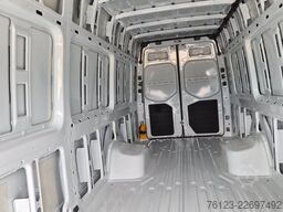 MERCEDES-BENZ Sprinter III Kasten  519 CDI RWD 4x 4 Allrad