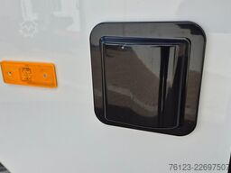 MERCEDES-BENZ 30 Sitzer Schul- Transferbus 519 Lagerfahrzeug