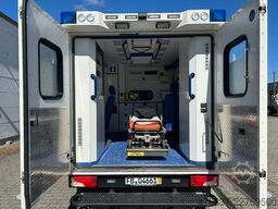 MERCEDES-BENZ Sprinter 516 / RTW / Trage Liege