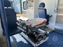 MERCEDES-BENZ Sprinter 516 / RTW / Trage Liege