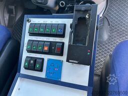 MERCEDES-BENZ Sprinter 516 / RTW / Trage Liege