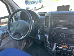 MERCEDES-BENZ Sprinter 516 / RTW / Trage Liege