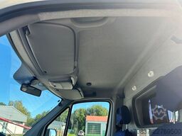 MERCEDES-BENZ Sprinter 516 / RTW / Trage Liege