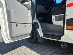 MERCEDES-BENZ Sprinter 516 / RTW / Trage Liege
