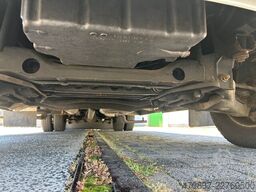 MERCEDES-BENZ Sprinter 516 / RTW / Trage Liege