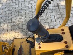CATERPILLAR CB1.7 / 2019 BJ / 430 Stunden