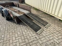  Köper Anhänger mit Verladerampen / TÜV 01/28