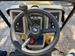 CATERPILLAR CB2.7 / 2018 BJ / 845 H / 2.5 Tonnen