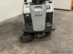 Nilfisk SW 4000 Aufstitzkehrmaschine