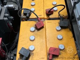 Nilfisk SW 4000 Aufstitzkehrmaschine