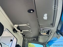 MERCEDES-BENZ Sprinter 316 / Trage Liege Rampe