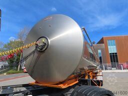 Magyar 5 compartments , 32500L FOOD, air susp, (5 DIFF...