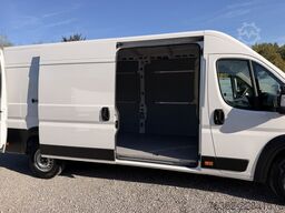 Peugeot Boxer Kasten 435 L4H2  180 AUT/NAvi/PDC