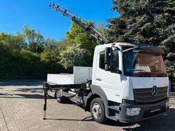 MERCEDES-BENZ 821 Atego Pritsche mit HIAB 066D Kran