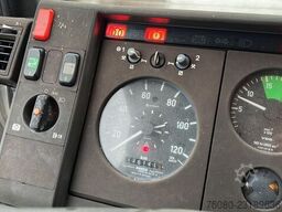 Mercedes-Benz Vario 814 (POMPE MANUELLE / MANUAL PUMP / LAMES...