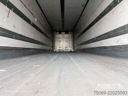 Schmitz Cargobull Reefer Multitemp Taillift