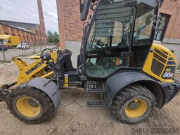 Komatsu WA80M-7