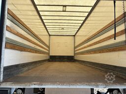 Iveco 120E 210 + DHOLLANDIA LAADKLEP + EURO 6 + 12T