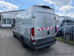 IVECO Daily Kasten AHK 3.5t L2H2 3 Sitzer