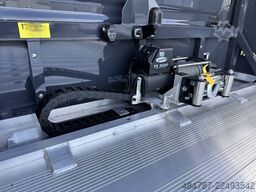 IVECO Daily 35S18 35S18 LED NAVIAHK + Tacho