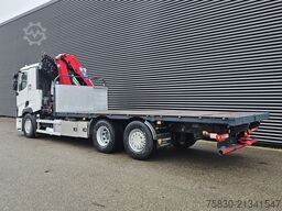 Renault T-430 / 6X2 / HMF 26TM / CRANE / GRUE