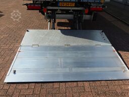 Wielton 3 Asser. Gesloten met Dhollandia klep 2500 kg L...