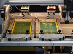 Automatyczna maszyna CNC do sitodruku UV SD2-C4-UV