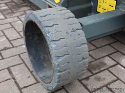 Holland Lift Ecostar HL-11816 Electric, 14m Working Height, 300