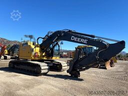John Deere 245G