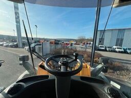 Liebherr L 556 / 5.574h / Waage / Zentralschmierung