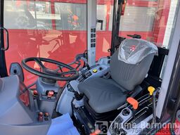 Massey Ferguson MF 1735 M HC